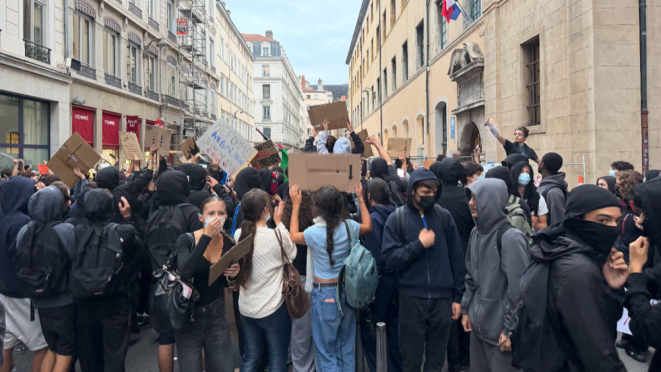 Mobilisation lyc&eacute;enne &agrave; Lyon : 11 &eacute;tablissements d&eacute;j&agrave; touch&eacute;s ce vendredi matin
