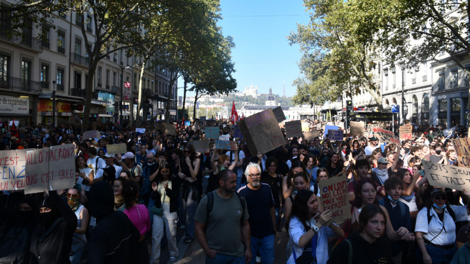 Mobilisation lyc&eacute;enne &agrave; Lyon : rassemblements interdits autour de huit lyc&eacute;es, les restrictions se renforcent