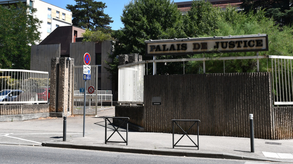Cambriolages de commerces : jusqu&rsquo;&agrave; trois ans de prison ferme pour quatre Roumains &agrave; Villefranche