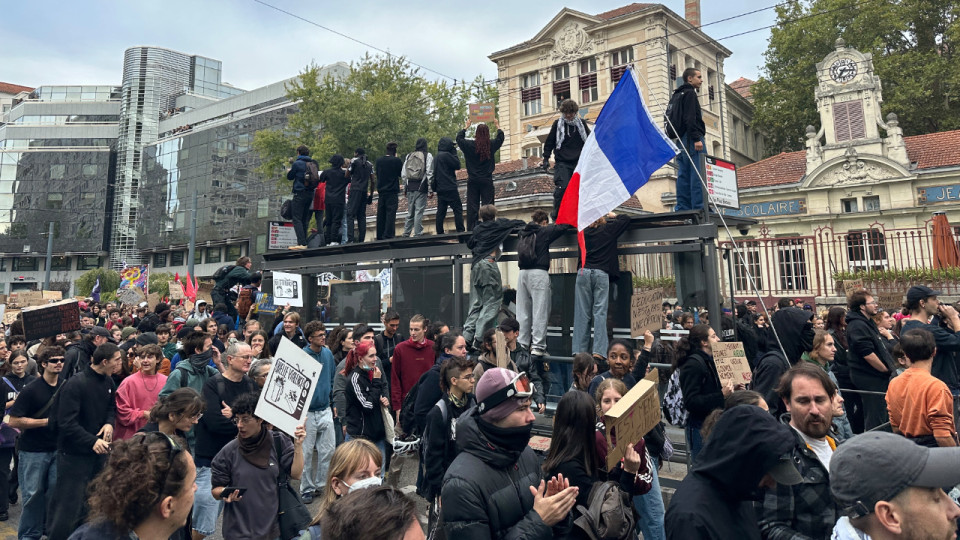Mobilisation lyc&eacute;enne et &eacute;tudiante &agrave; Lyon : le cort&egrave;ge est parti, 11 &eacute;tablissements perturb&eacute;s et sept interpellations