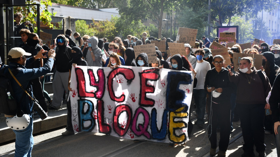 Lyc&eacute;ens et &eacute;tudiants dans la rue : une dizaine d'&eacute;tablissements bloqu&eacute;s avant les manifestations ce jeudi