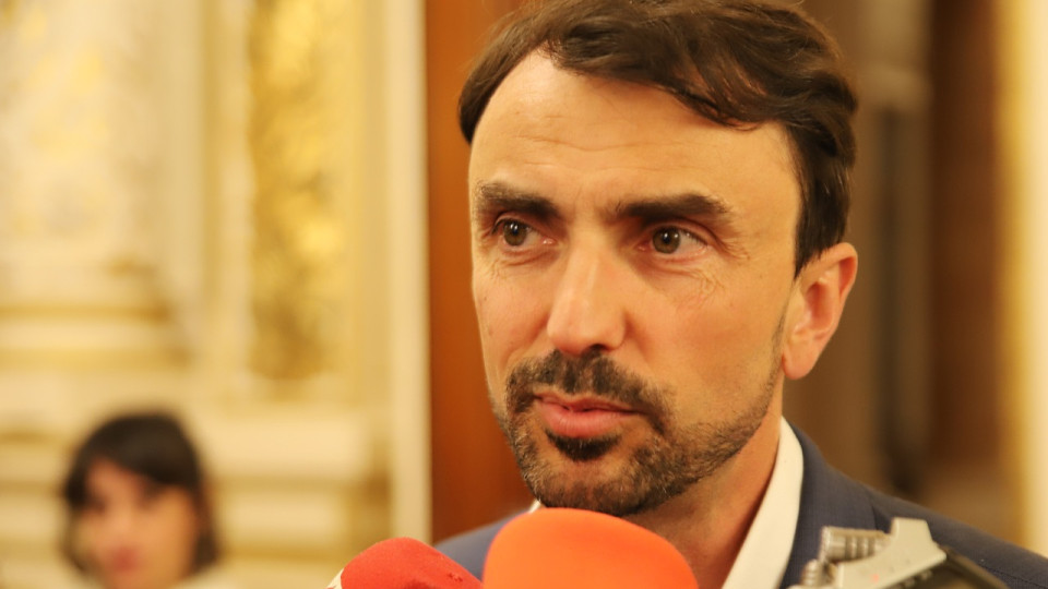 Violences &agrave; Lyon : Gr&eacute;gory Doucet appelle les habitants &agrave; se rassembler ce lundi devant les neuf mairies d'arrondissement