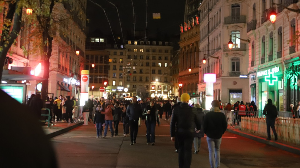 Lyon : le couvre-feu prolong&eacute; une nouvelle nuit dans la Presqu&rsquo;&icirc;le, les horaires all&eacute;g&eacute;s