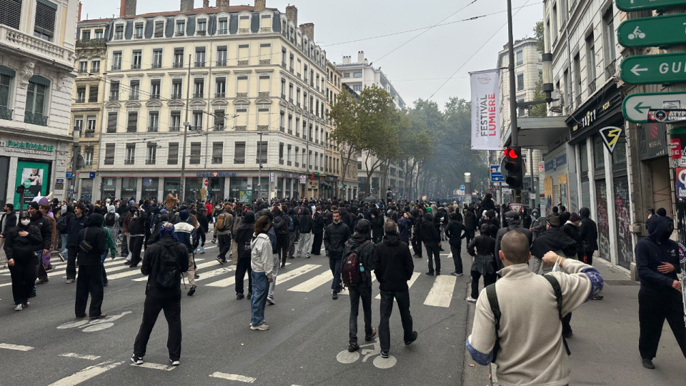 Manifestations &agrave; Lyon : 10 000 personnes dans les rues, fortes tensions &agrave; Saxe-Gambetta