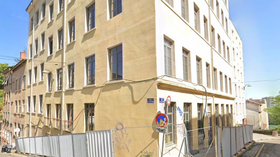 Lyon : un immeuble menace de s'effondrer &agrave; la Croix-Rousse, une rue ferm&eacute;e et 70 &eacute;coliers &agrave; reloger