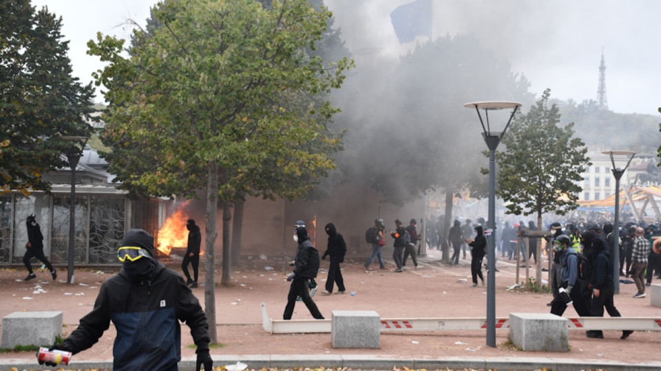 Lyon : apr&egrave;s les violences, l&rsquo;UMIH du Rh&ocirc;ne propose une rencontre aux syndicats et aux &eacute;tudiants