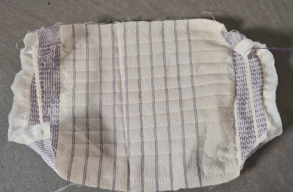 Masques distribués par la Ville de Lyon : une qualité inégale, des "serpillières" déjà moquées