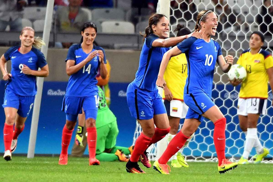 JO : les Bleues écrasent la Colombie pour leur début de tournoi (4-0)