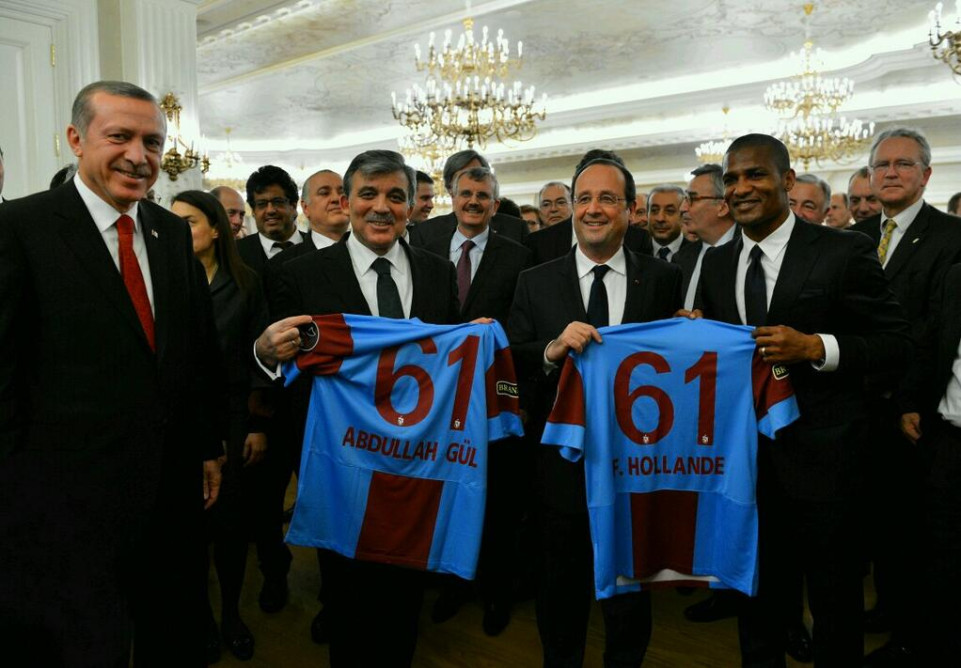 François Hollande dans la même équipe qu'un ancien joueur de l'OL ?