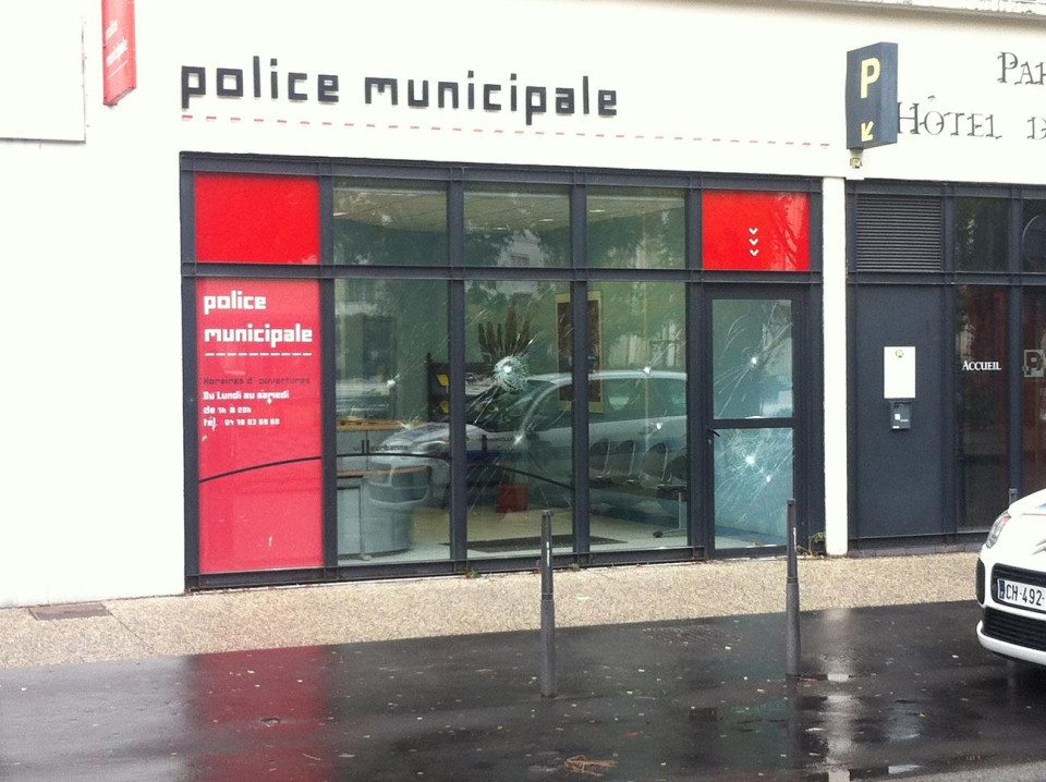 Villeurbanne : le poste de police municipale vandalisé