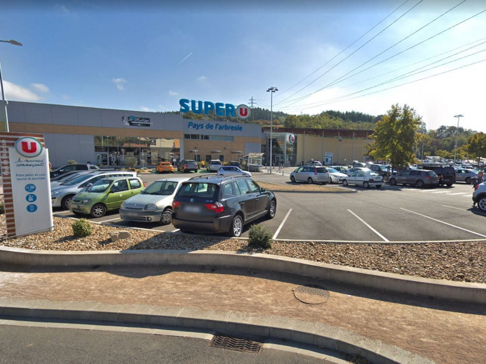 Safari-chasse : les anciens gérants du Super U de l'Arbresle vont ouvrir un McDonald's