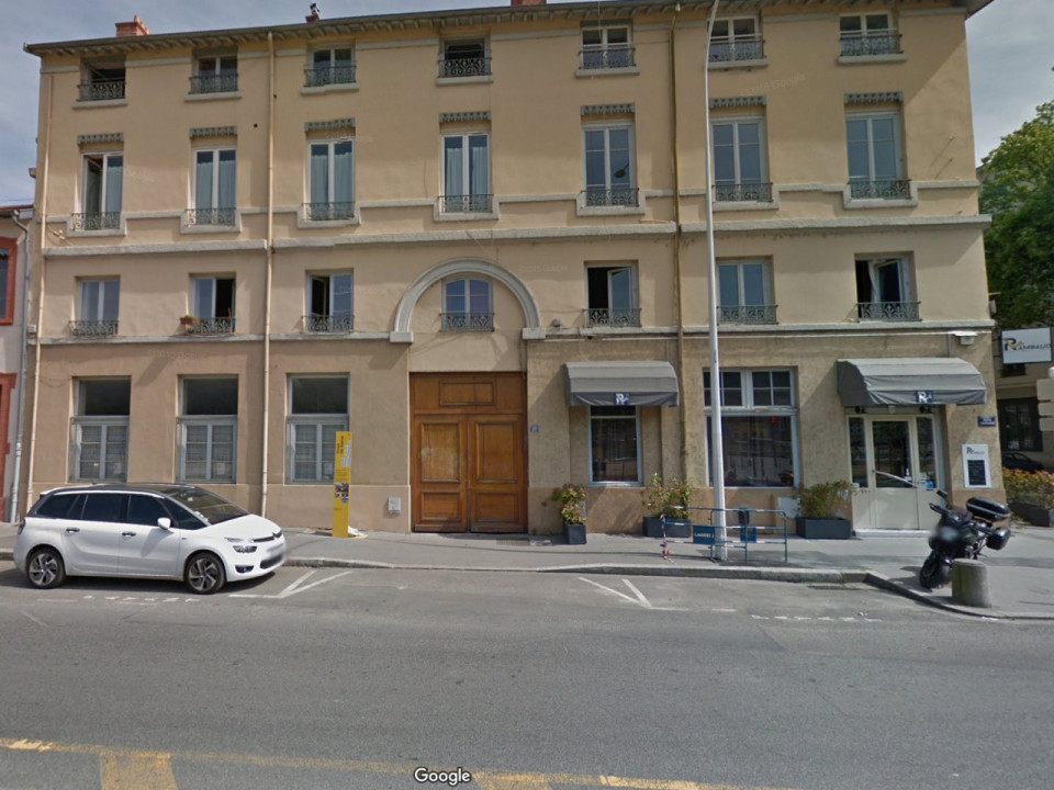 Des grenades datant de la 2e guerre mondiale d&eacute;couvertes dans une cave de la Confluence