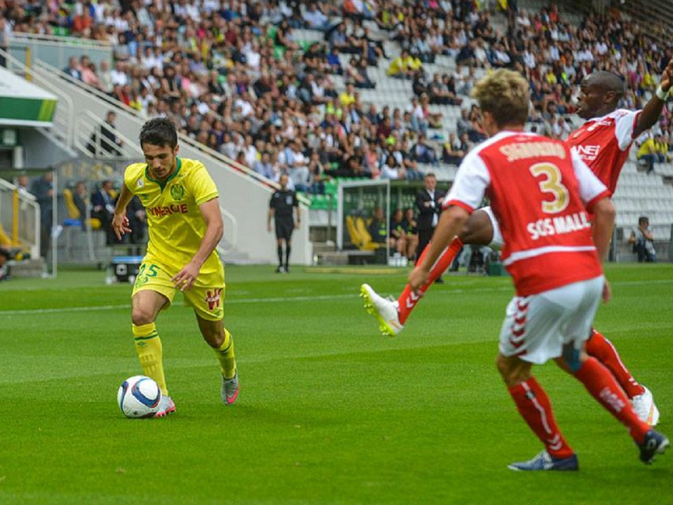 Mercato : Léo Dubois aurait choisi l’OL
