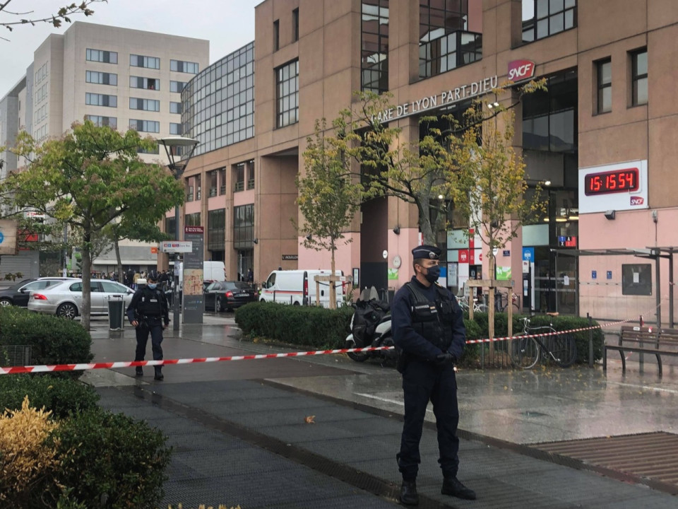 Lyon : la suspecte de l'alerte à la bombe de Part-Dieu hospitalisée