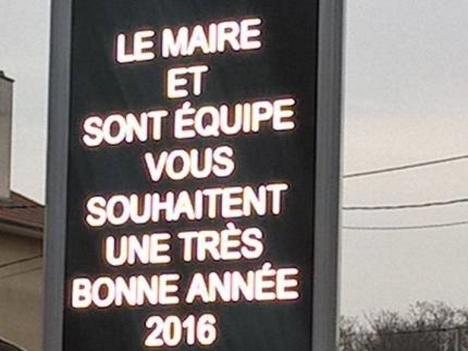 A Rillieux, le message de bonne ann&eacute;e avec faute fait le buzz