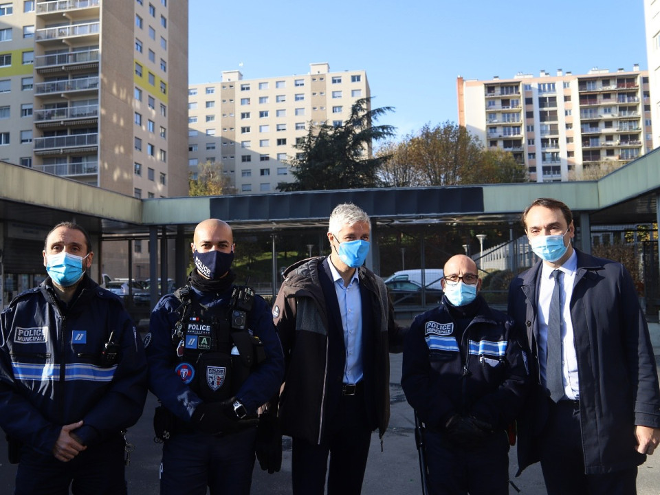 Laurent Wauquiez débloque 300 000 euros pour la police municipale de Bron