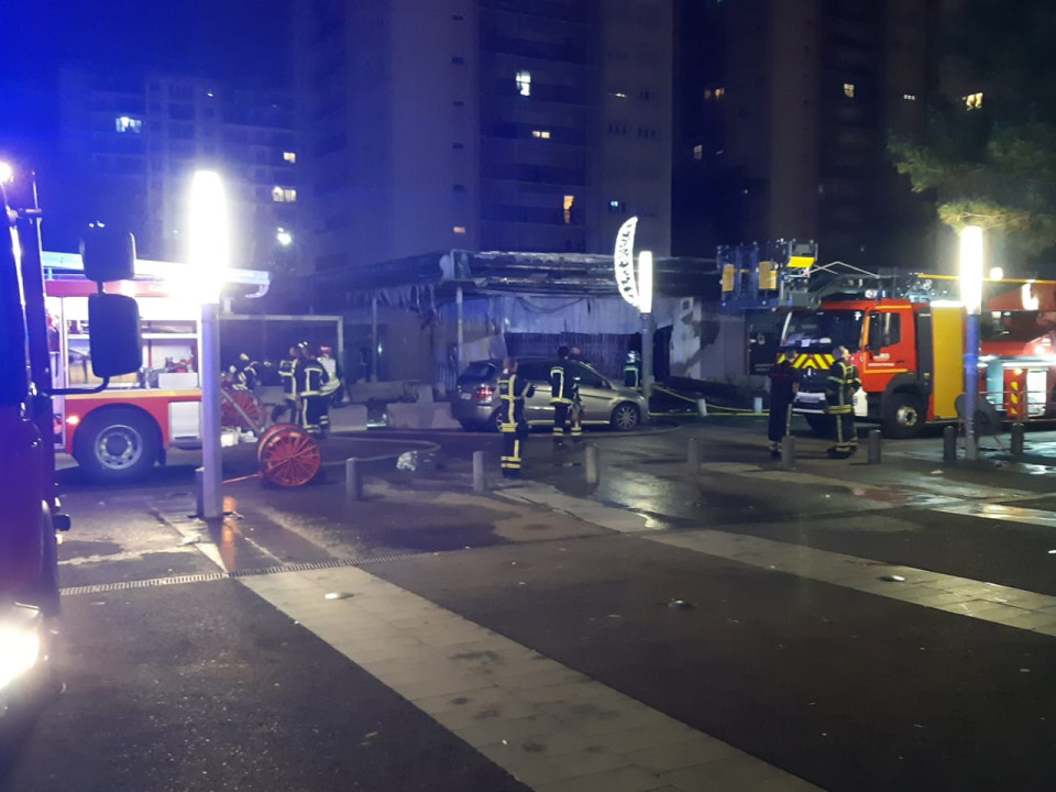 Près de Lyon : 24h après le déplacement de Laurent Wauquiez et Jérémie Bréaud, des commerces incendiés au Terraillon