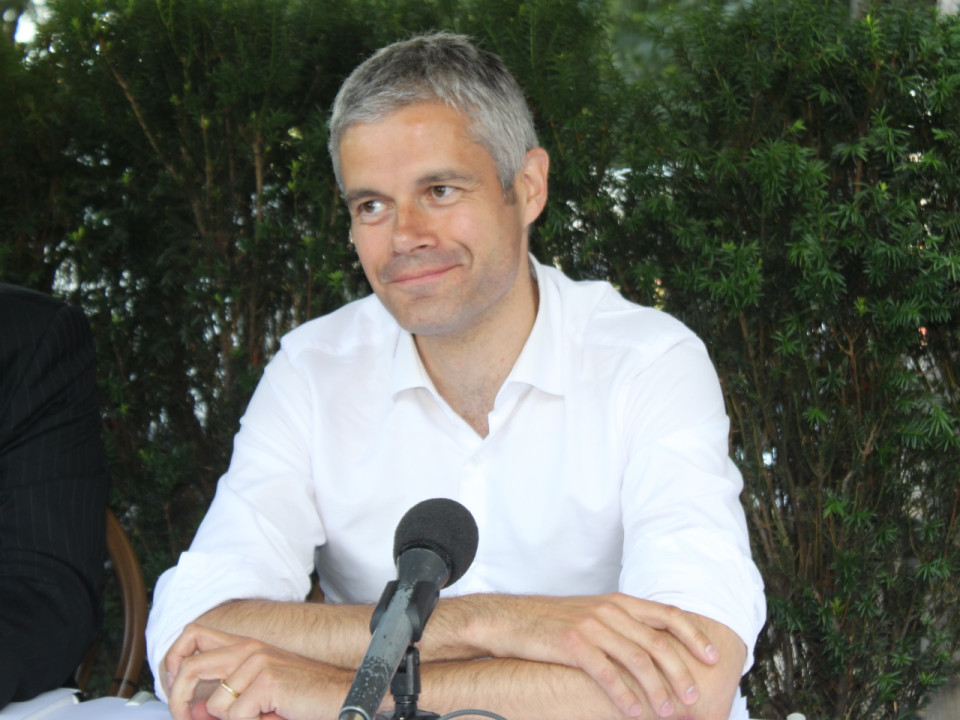 Fillon au Trocadéro, Wauquiez retenu en Haute-Loire pour courir