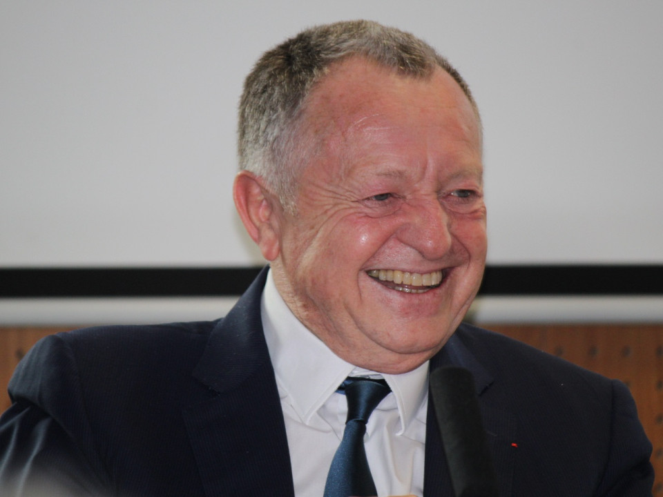 Les enchères pour ol.com stoppées