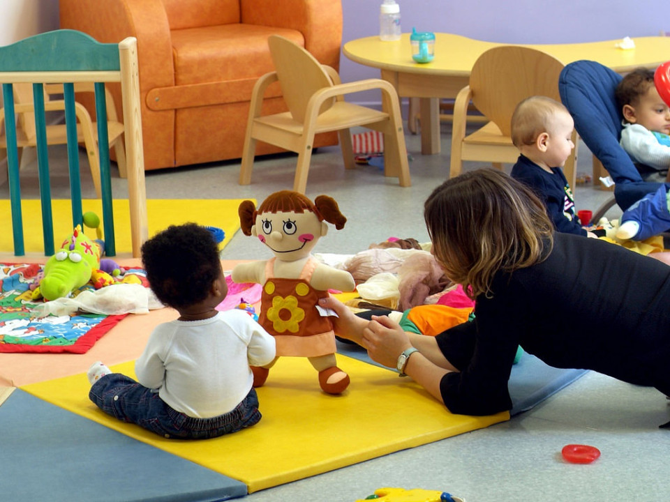 Mise en place d’un partenariat entre des crèches municipales et d’entreprises à Lyon