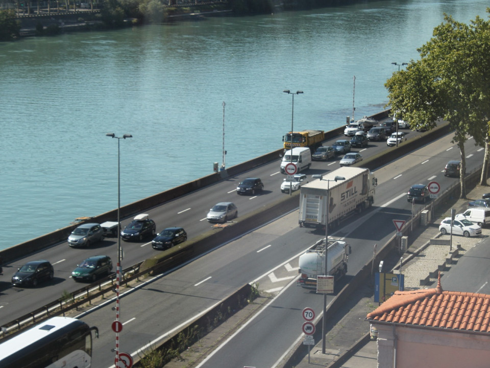 Lyon : il se dispute avec son fils et l’abandonne sur l’autoroute à Perrache
