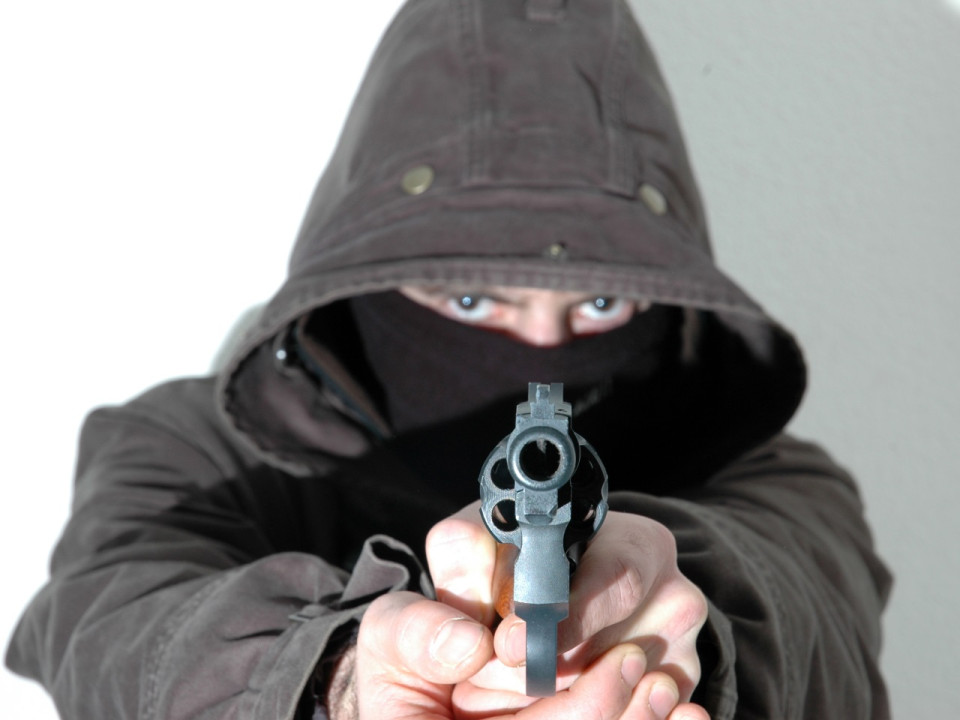 Le commercial au bord du burn-out avait enfoncé un pistolet dans la bouche d'un collègue