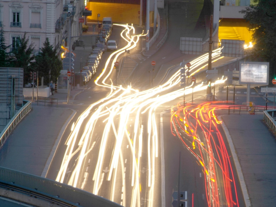 Véhicules polluants chassés de Lyon 2020 : EELV en veut plus