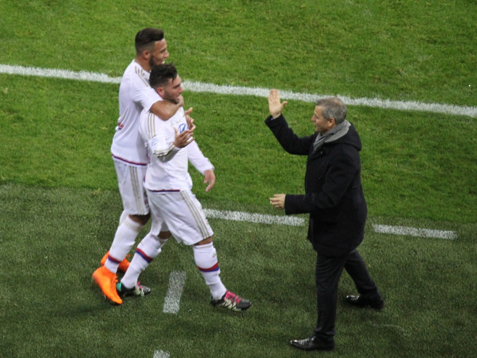 A la peine, l'OL s'impose quand même