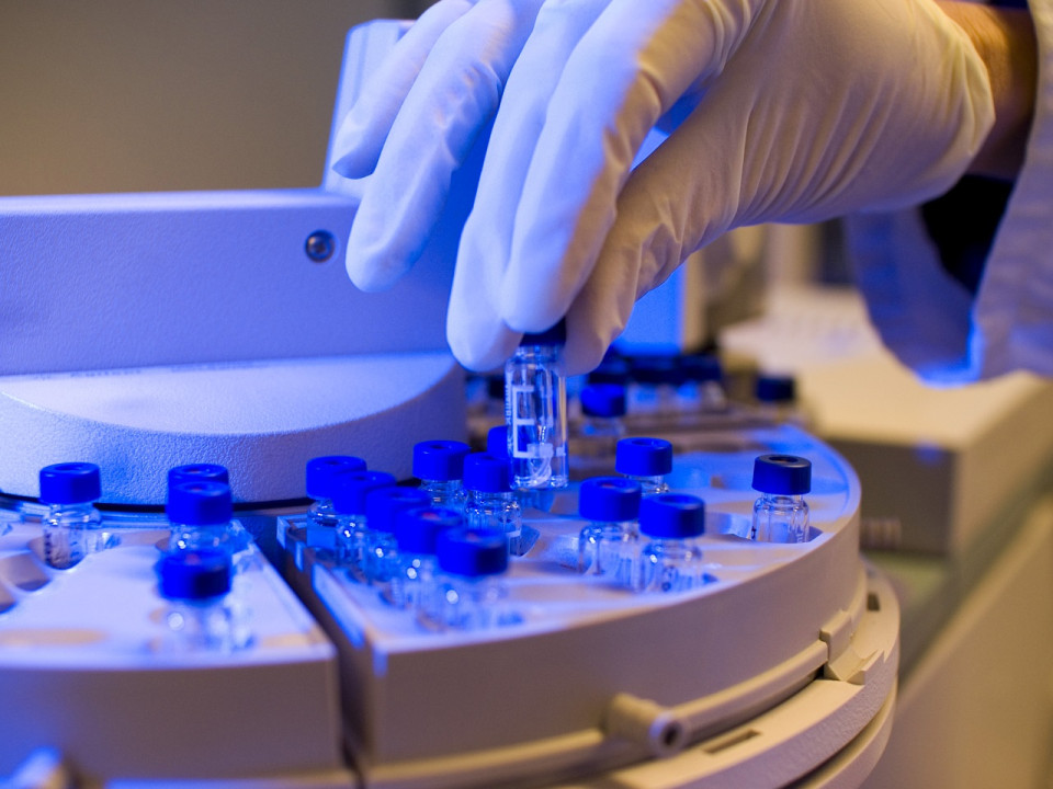 Coronavirus : une campagne de tests dans les Ehpad d'Auvergne-Rhône-Alpes