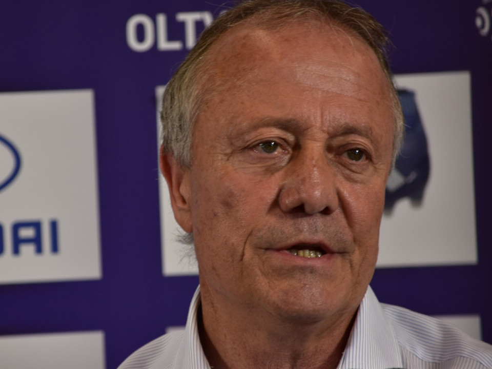 OL : Bernard Lacombe pense à la retraite et critique Nabil Fekir