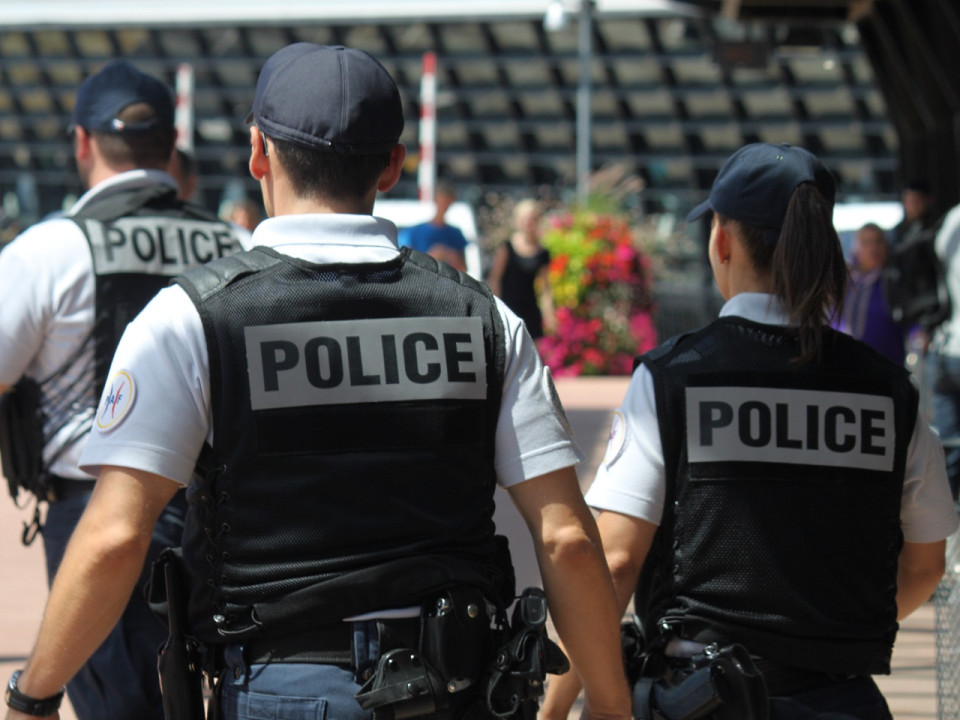 Condamné à 3 mois de prison pour avoir caillassé des policiers