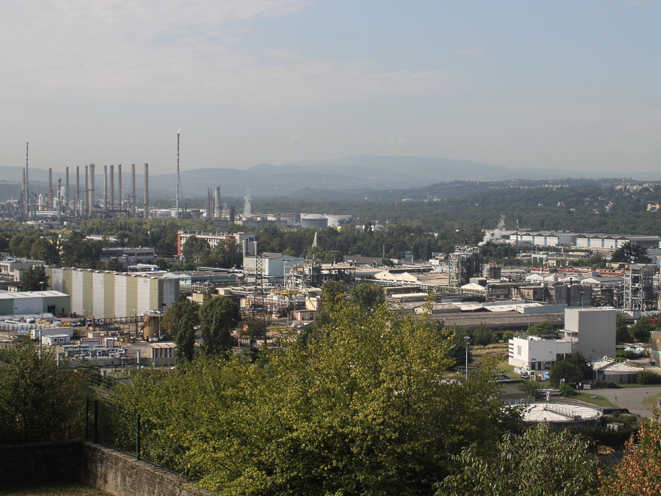 Il siphonne de l'essence sur un site Seveso, sort un cran d'arrêt puis se déclare innocent !