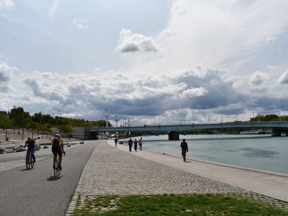 Voies Navigables de France récupère la gestion des berges du Rhône et de la Saône