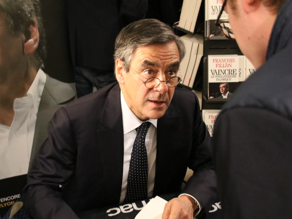 François Fillon veut se faire un film en VF à Rillieux avant son meeting à Eurexpo
