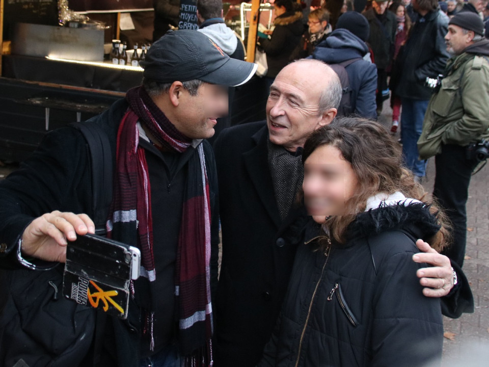 Une note de la préfecture confirme l'accolade entre Gérard Collomb et Alexandre Benalla le 1er mai