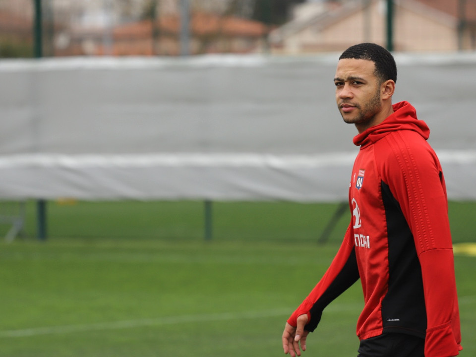 OL : 16 jours après son opération, Memphis se montre très en forme