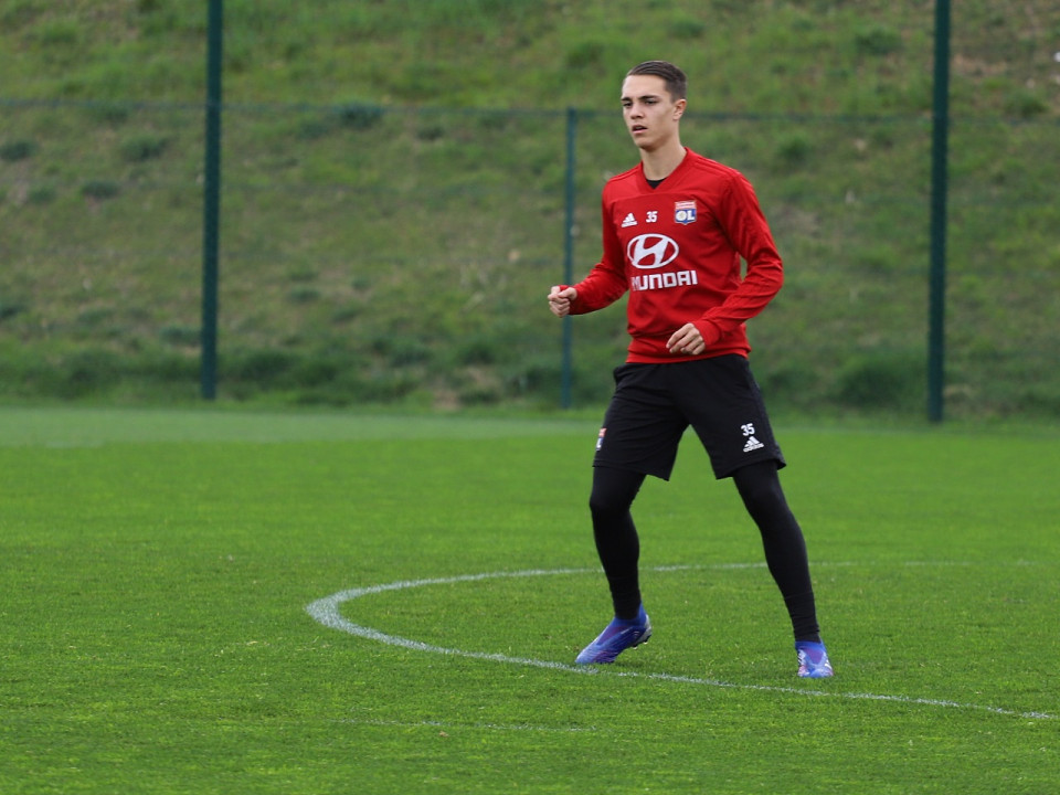 Euro U19 : Caqueret et d’autres jeunes de l’OL appelés avec les Bleuets