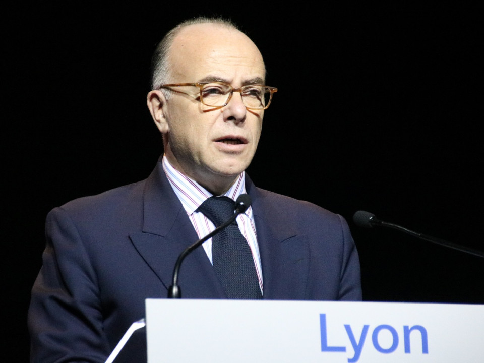 A la place de Collomb, Cazeneuve n'aurait "sûrement pas" limogé le préfet du Rhône