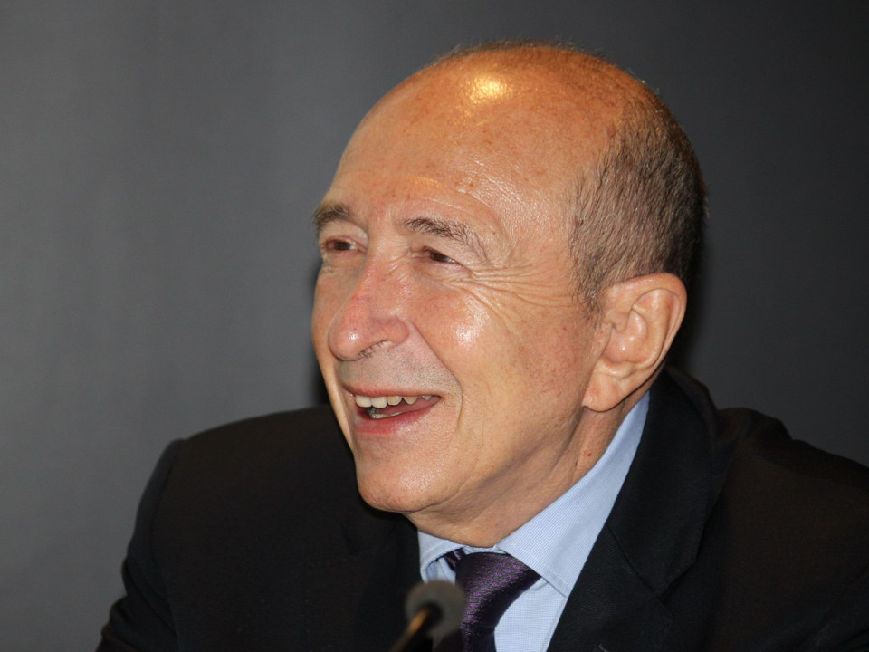 Secret-défense : attaqué par Verchère, Collomb assume et prône la transparence