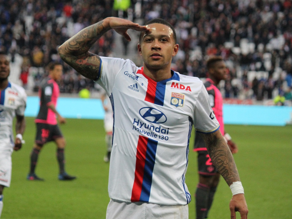 L’OL devient dauphin en maltraitant Nice (0-5) - VIDEO