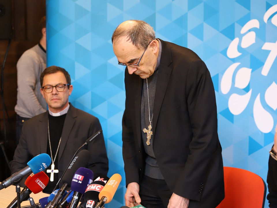 Diocèse de Lyon : les prêtres votent pour le départ rapide et définitif de Mgr Barbarin