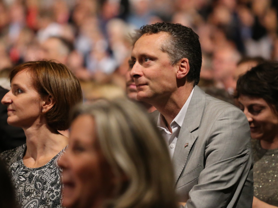 Maire et attaché parlementaire : Renaud George fait dans l’original