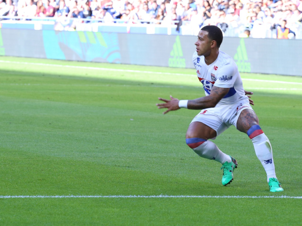 OL-Reims : solides, les Lyonnais poursuivent leur série d’invincibilité (3-0) - VIDEO