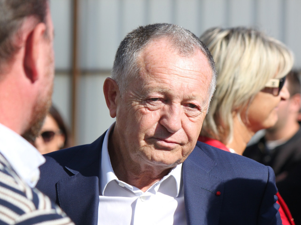 Sarkozy critique l’attitude de Jean-Michel Aulas, ce dernier lui répond sur Twitter