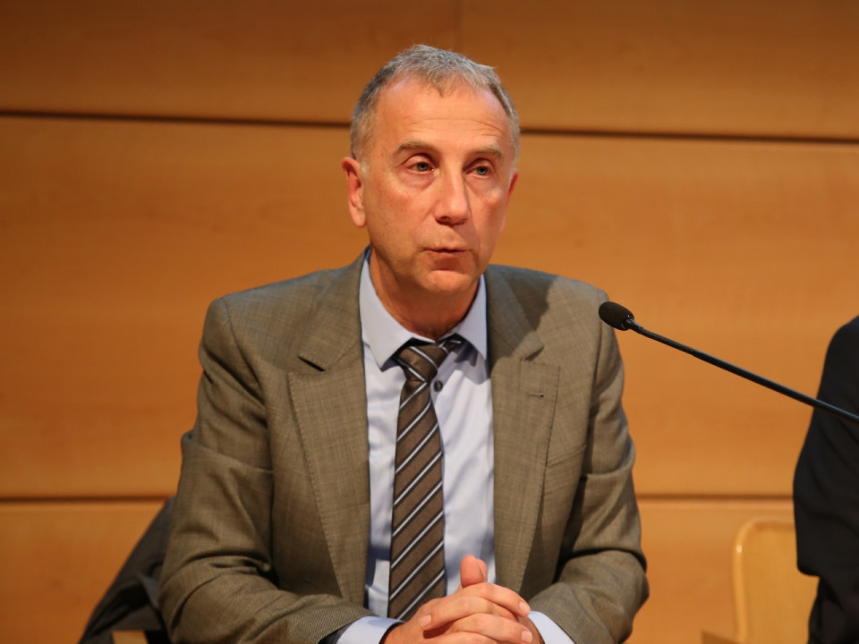 Le caprice d’Alain Giordano pour rester sur l’estrade du conseil municipal de Lyon