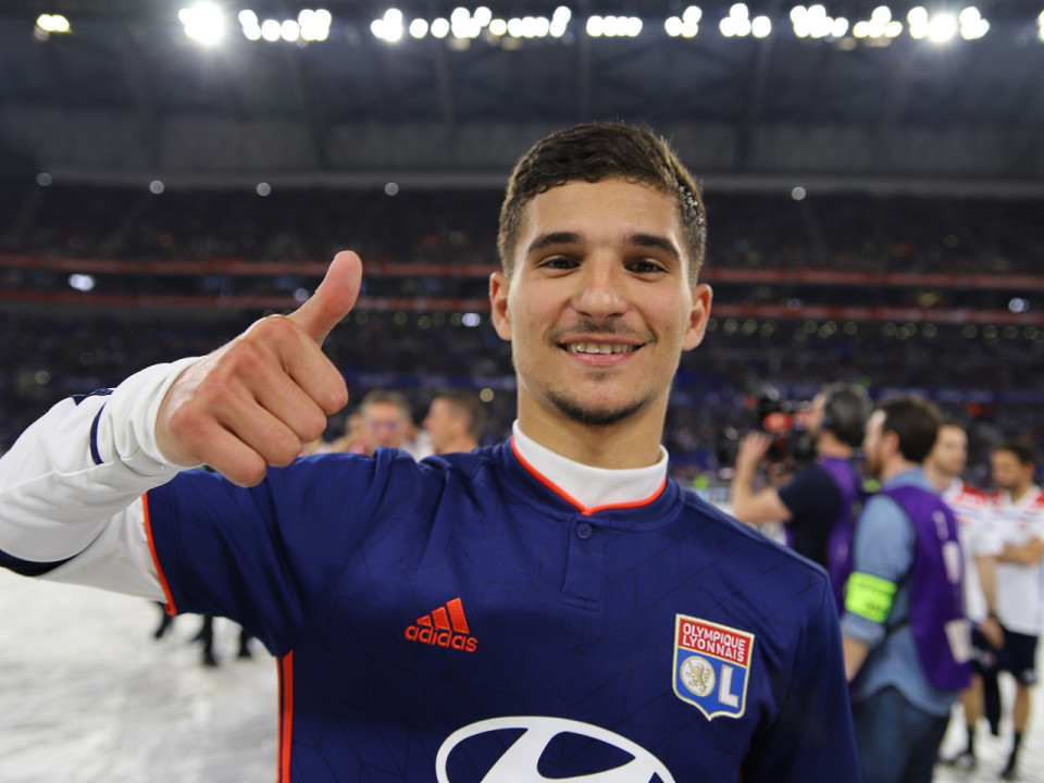 OL : Houssem Aouar puni par ses dirigeants et écarté du groupe
