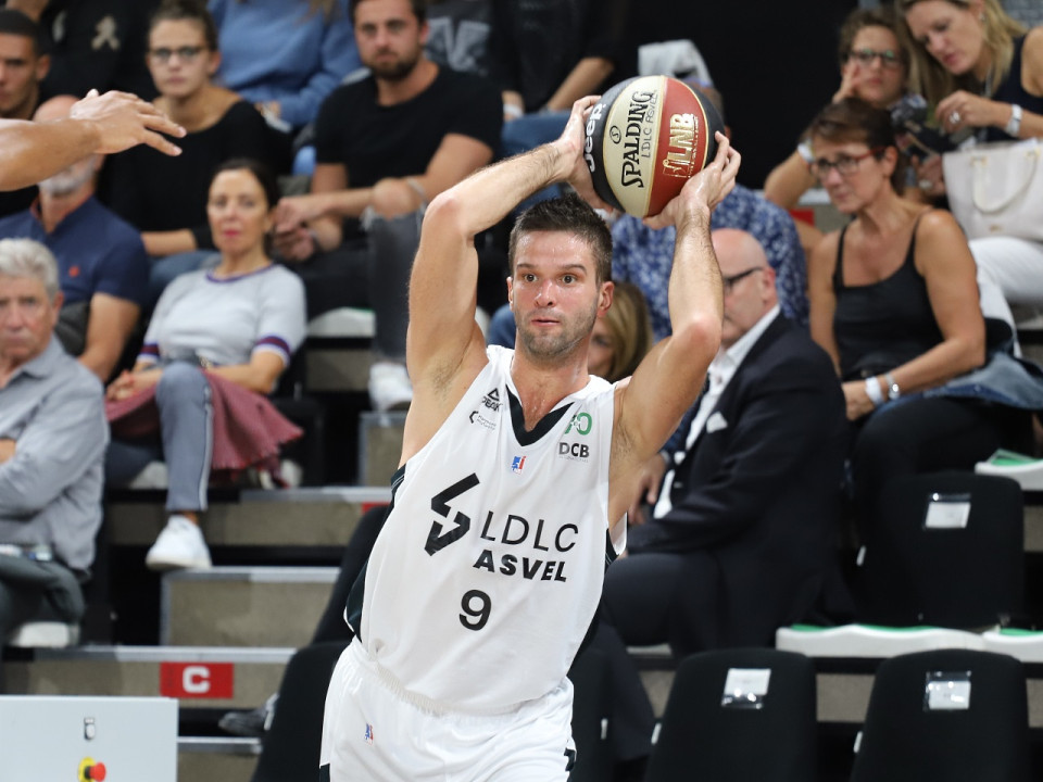 Invaincu en championnat, LDLC ASVEL reçoit Fos
