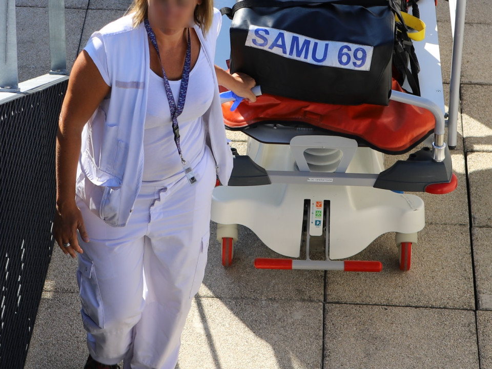 Une fillette de 3 ans hospitalisée à Bron après une lourde chute