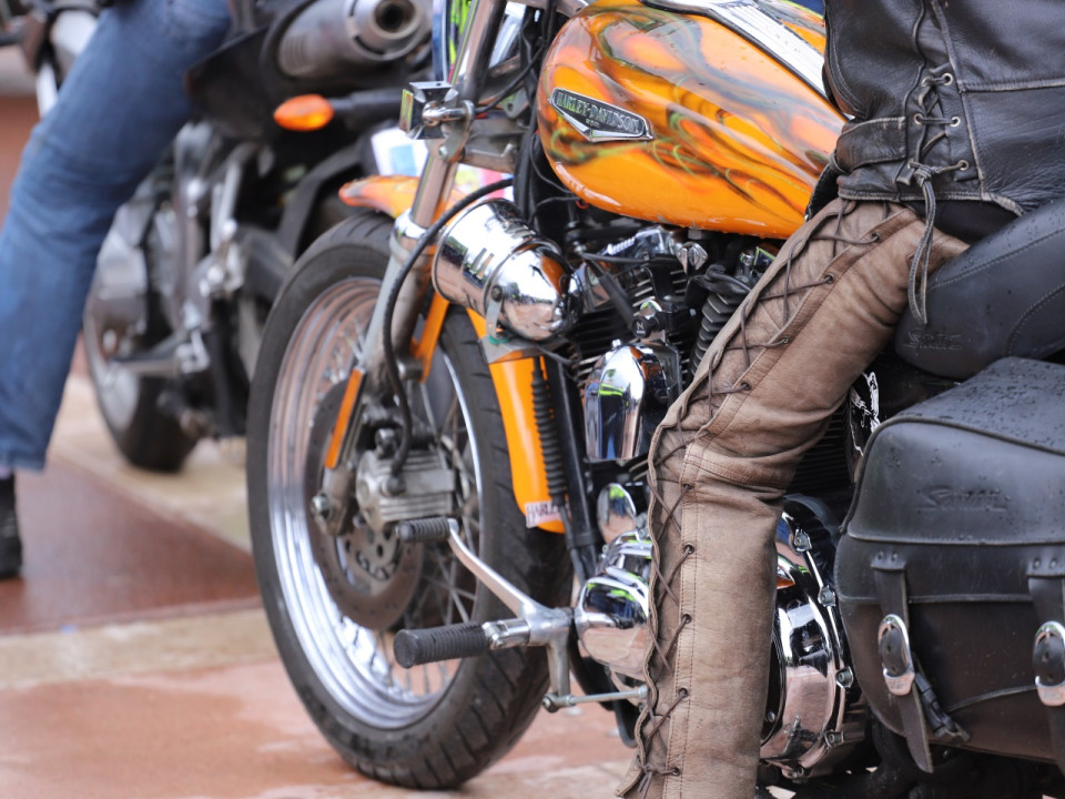 Il avait pourchassé et percuté un motard : 1 an de prison