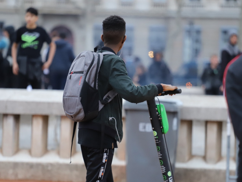 Lyon : prison ferme pour le fuyard en trottinette